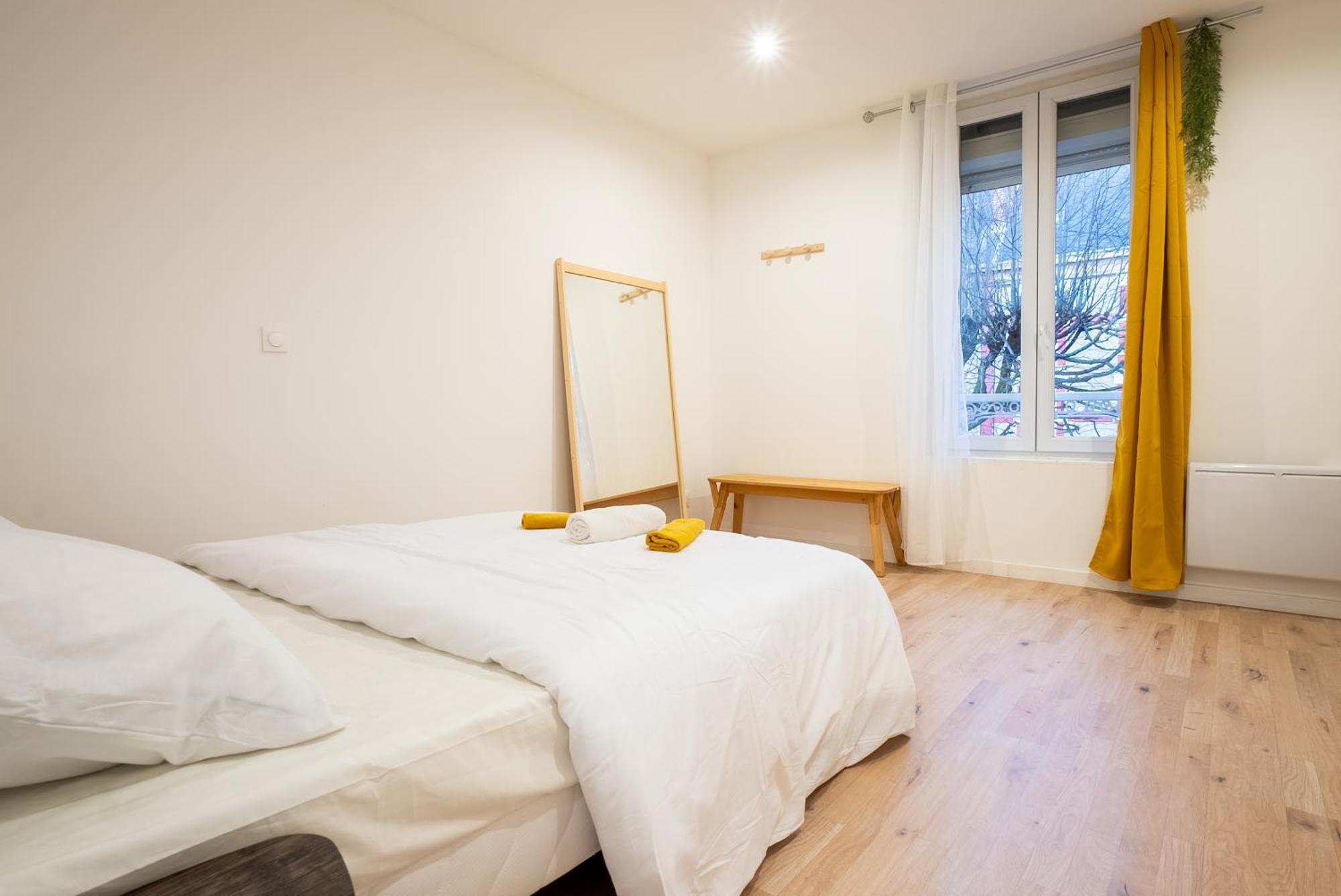 Budget Appart Avec Parking Au Centre-Ville Charleville-Mézières 외부 사진